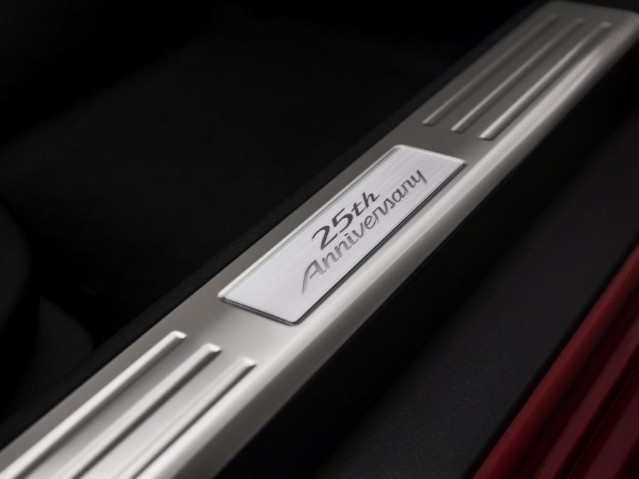  Mazda MX-5 Miata 25th Anniversary Edition 2014 года  (фото 28 из 35)